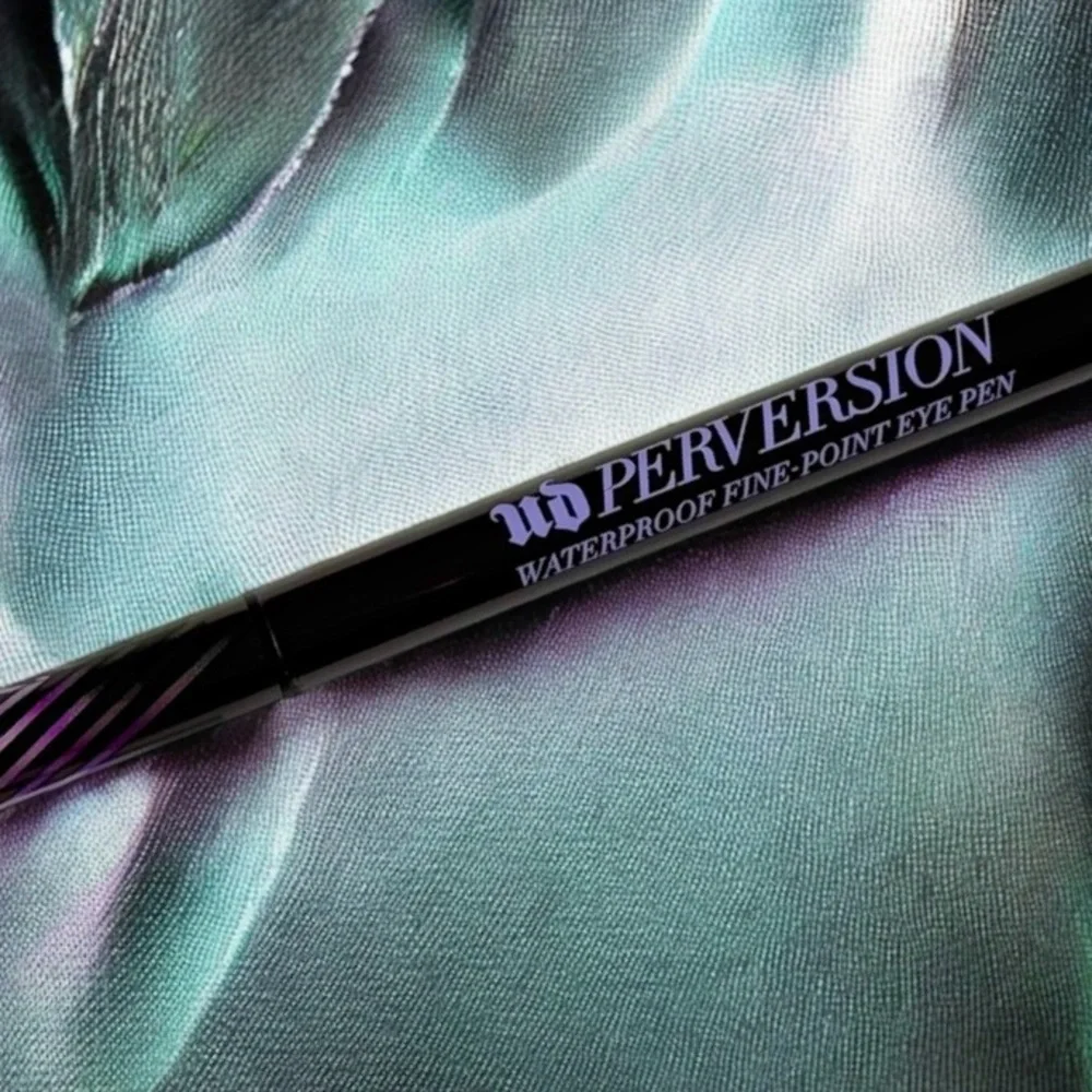 Urban Decay Perversion Waterproof Fine-Point Eye Pen - Black Eyeliner NEW